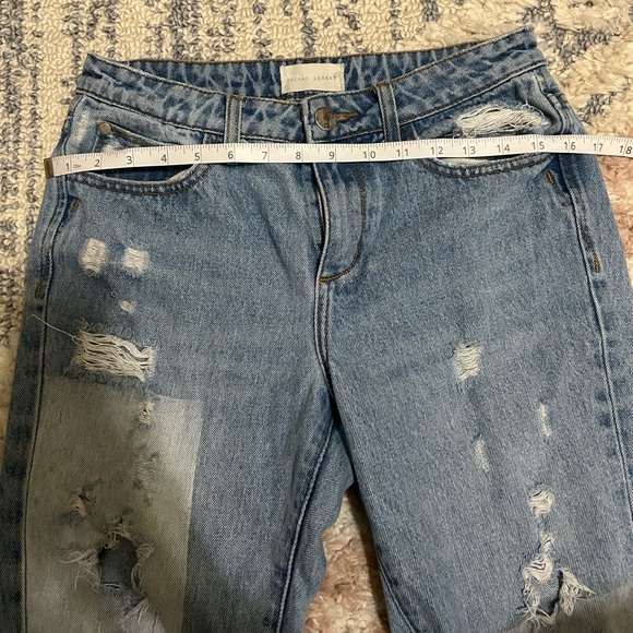 Gilded Intent Distressed Boyfriend Lightwash Jeans - Picture 6 of 10